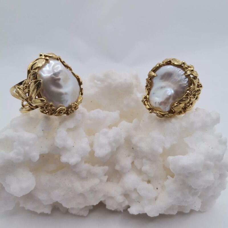 ANILLO LABRADO PERLA NATURAL PLATA ORO