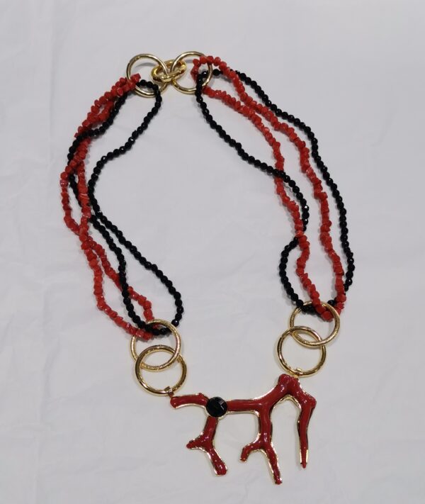 COLLAR RAMA CORAL Y ONIX PLATA BAÑO ORO