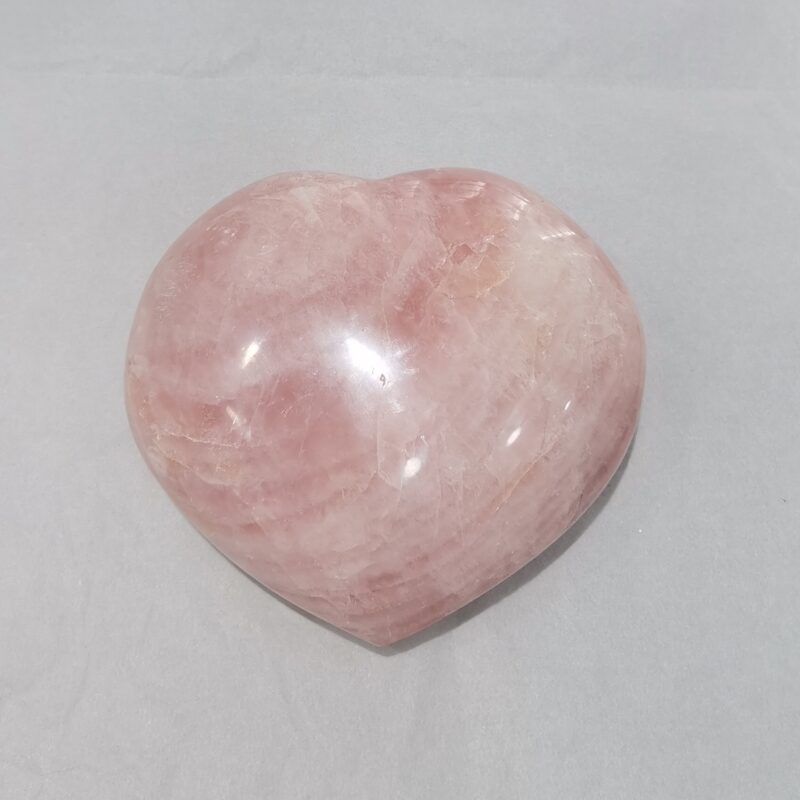 CORAZON DE CUARZO ROSA 1074 GRAMOS