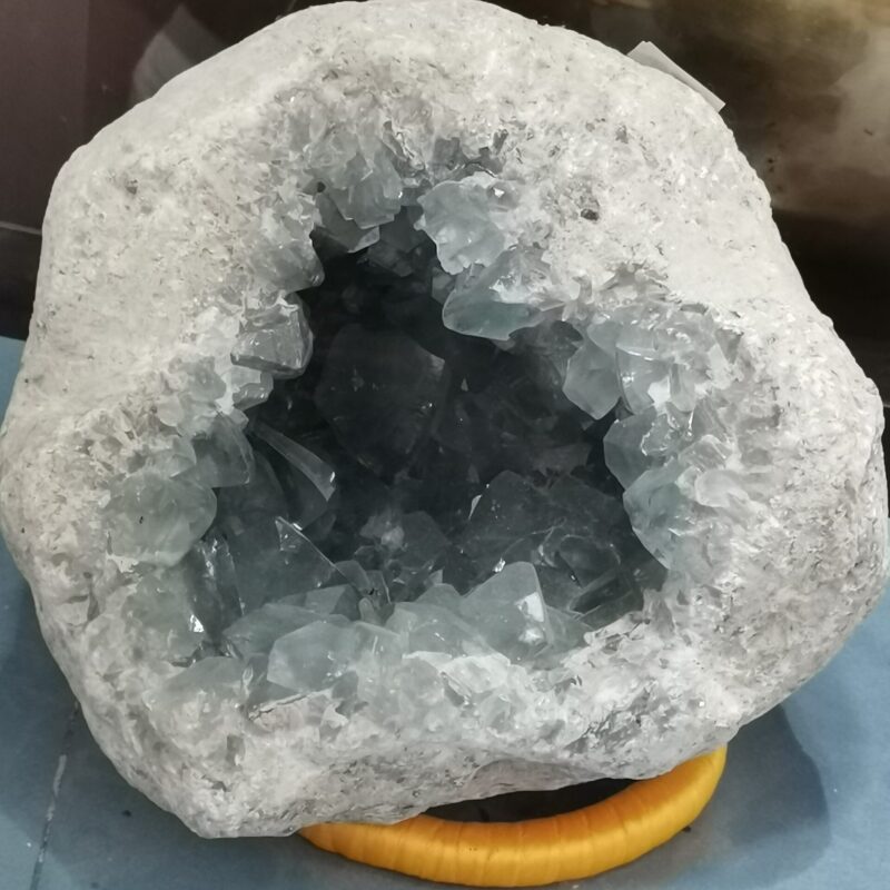 GEODA CELESTINA 6180 GRAMOS
