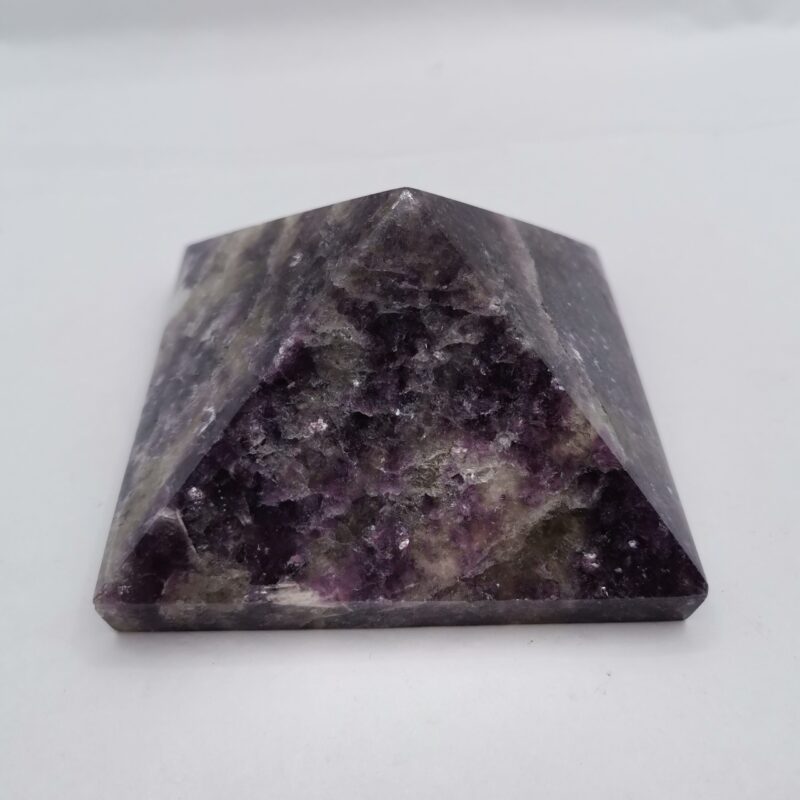 PIRAMIDE NATURAL AMATISTA 354 GRAMOS