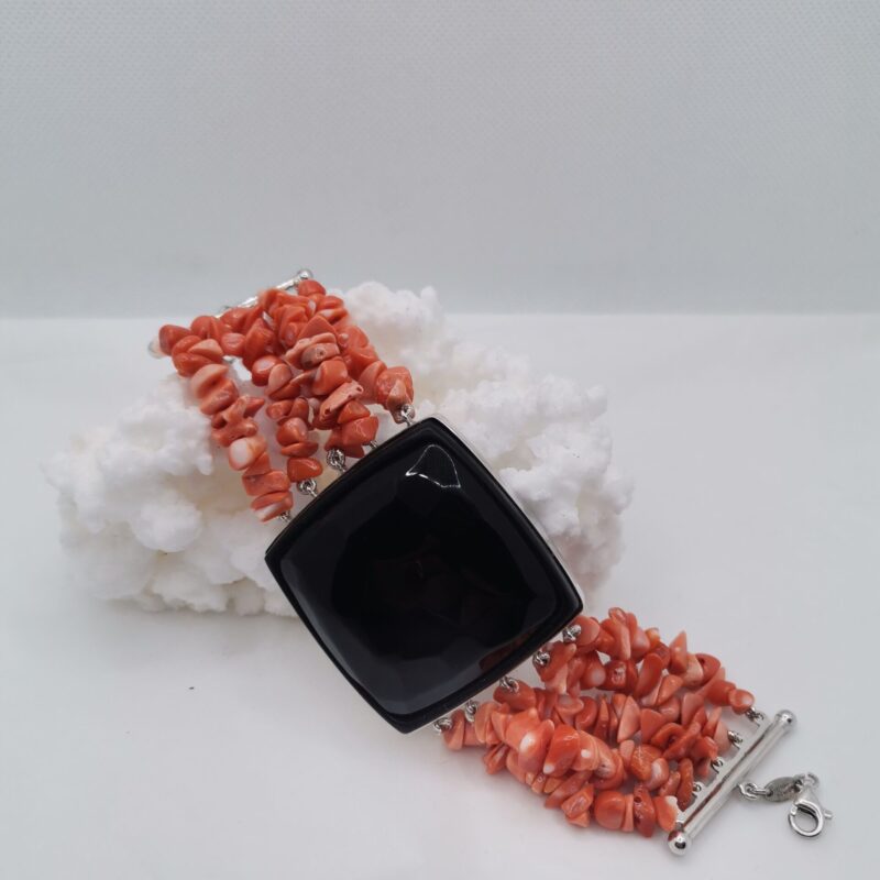 PULSERA DE ONIX Y CORAL PLATA