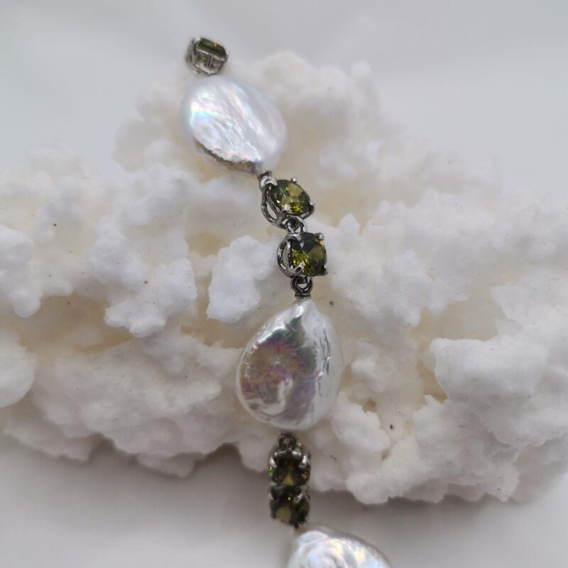 PULSERA CIRCONITAS VERDES Y PERLAS NATURALES