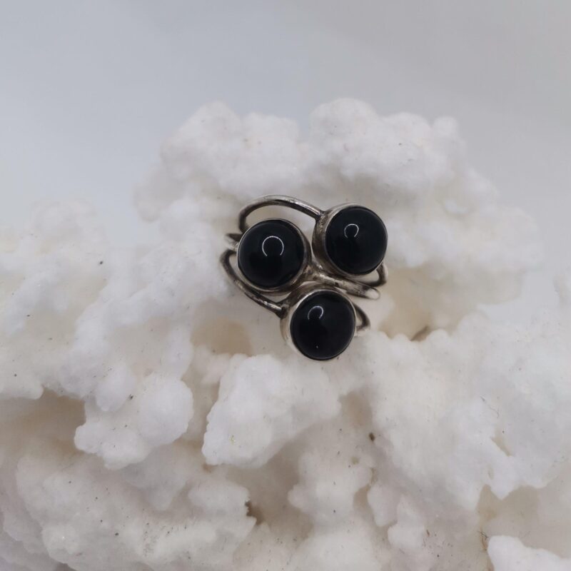 ANILLO PLATA ONIX NEGRO TRES ESFERAS