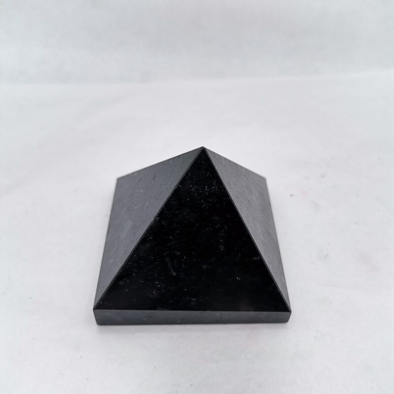 PIRAMIDE SHUNGIT 346 GRAMOS