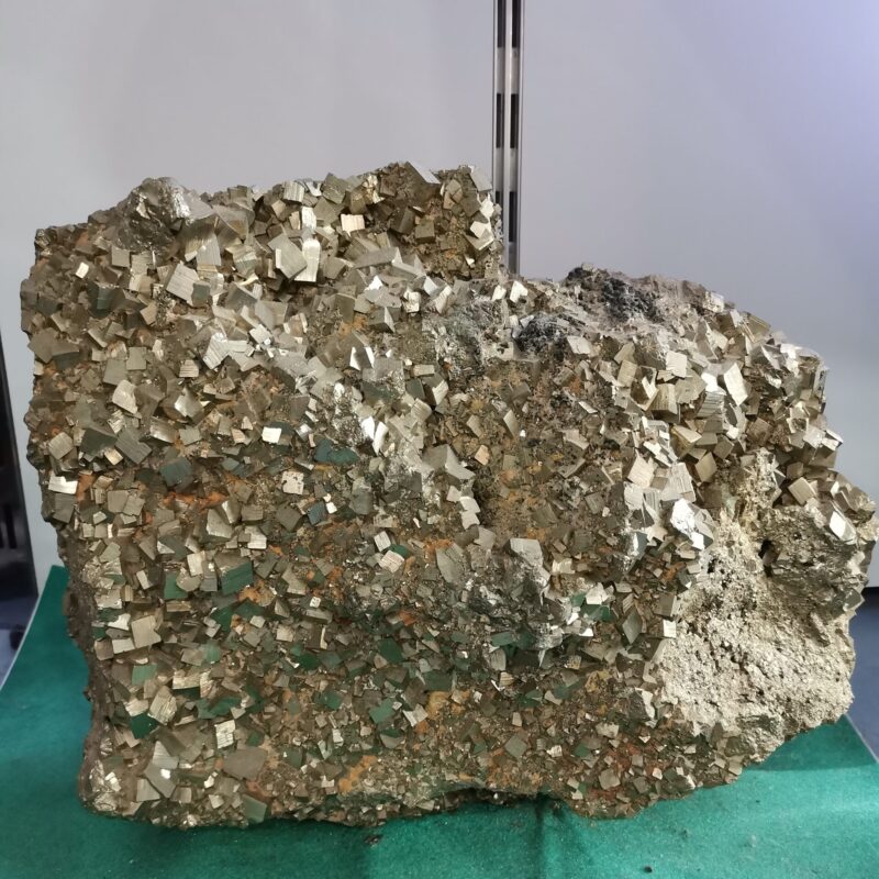 GEODA DE PIRITA 28 KILOS