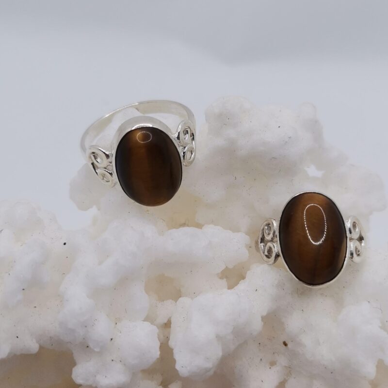 ANILLO PLATA OJO DE TIGRE OVALADO CORAZON