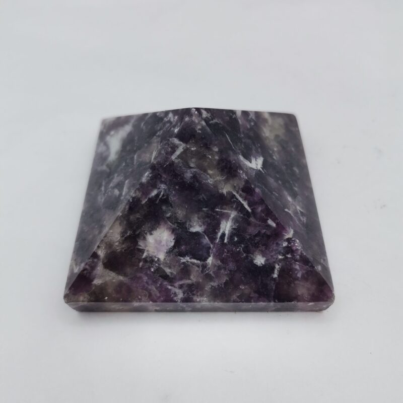 PIRAMIDE DE CHAROITA 174