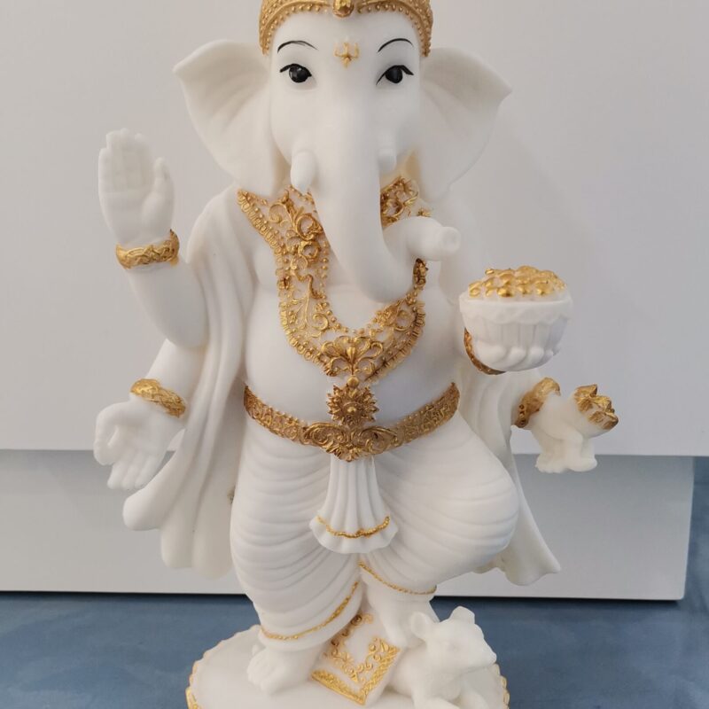GANESHA BLANCA Y DORADA DE PIE CON RATA 28 CM