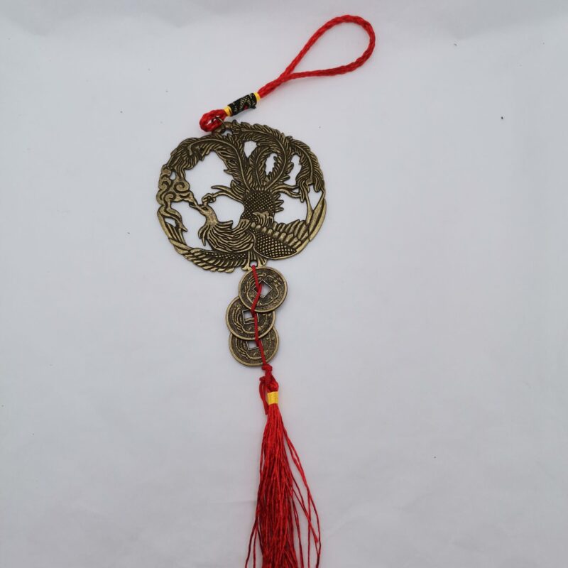 COLGANTE FENG SHUI PAVO REAL TRES MONEDAS