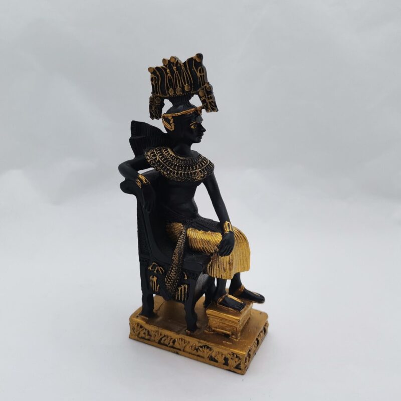 FIGURA EGIPCIA SENTADO EN SILLA