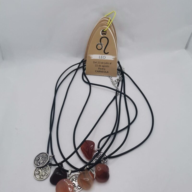 COLGANTE Y CORDON HOROSCOPO LEO
