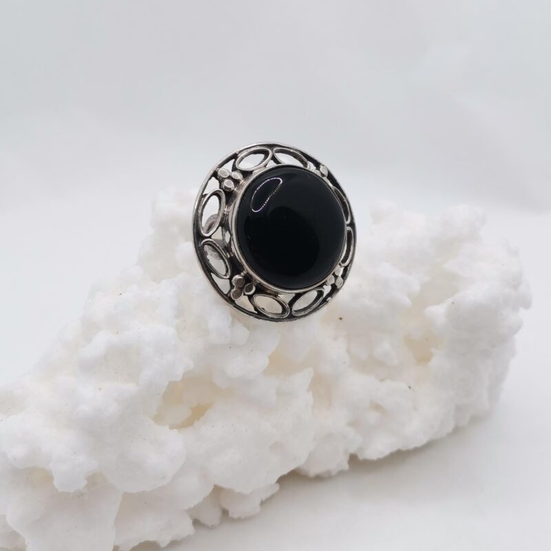 ANILLO ONIX CIRCULO LABRADO PLATA 90