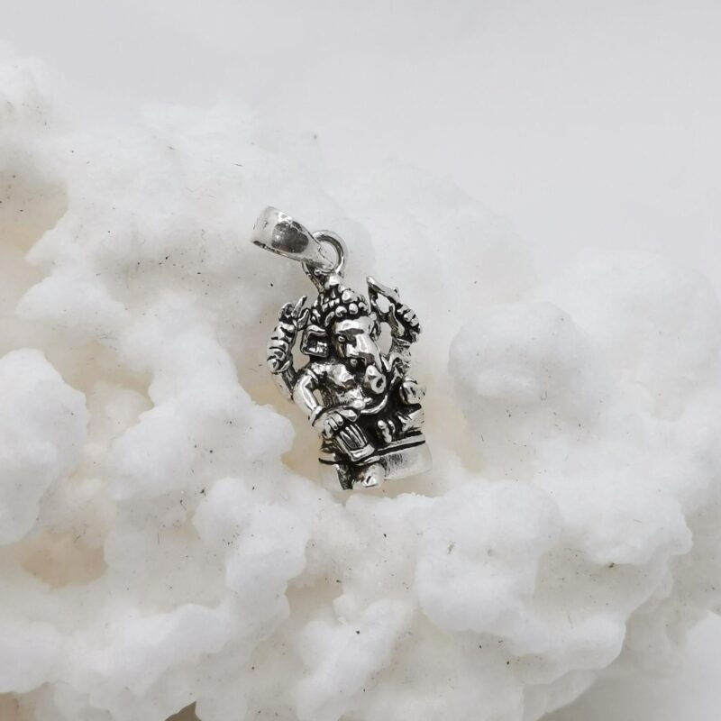 COLGANTE GANESHA SENTADA PLATA