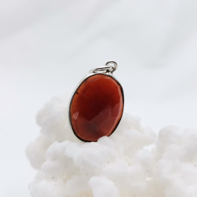 COLGANTE GRANATE FLATEADO OVALO PLATA 20