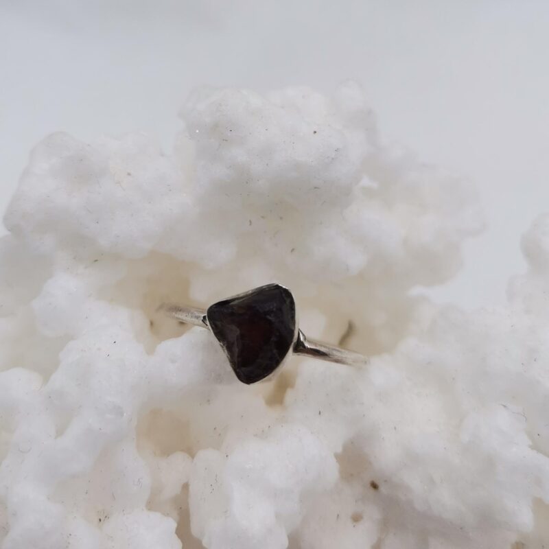 ANILLO PLATA GRANATE EN BRUTO 35