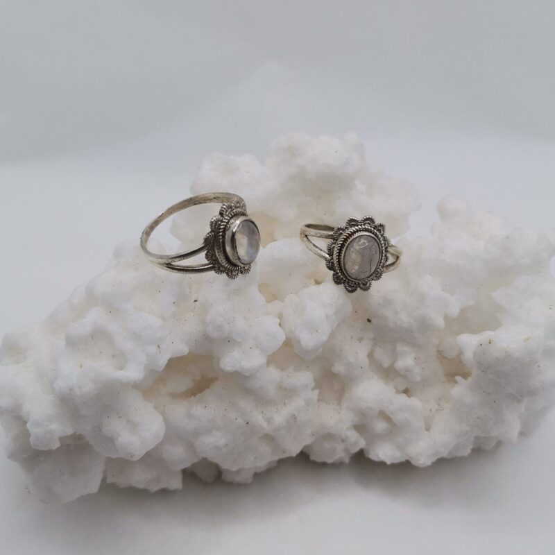 ANILLO PLATA PIEDRA LUNA FLOR