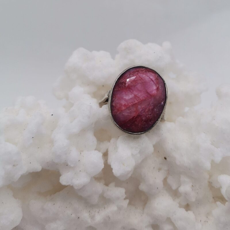 ANILLO PLATA RUBI OVALADO GRANDE