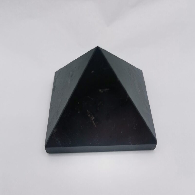PIRAMIDE TURMALINA 121 GRAMOS