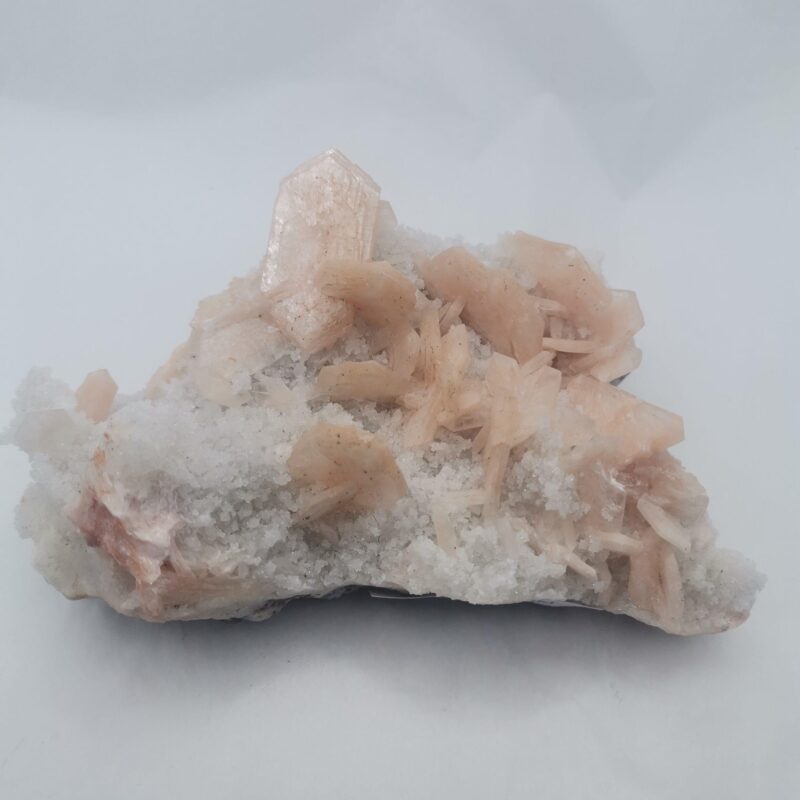 DRUSA ESTIBITA CON CUARZO 415 GRAMOS