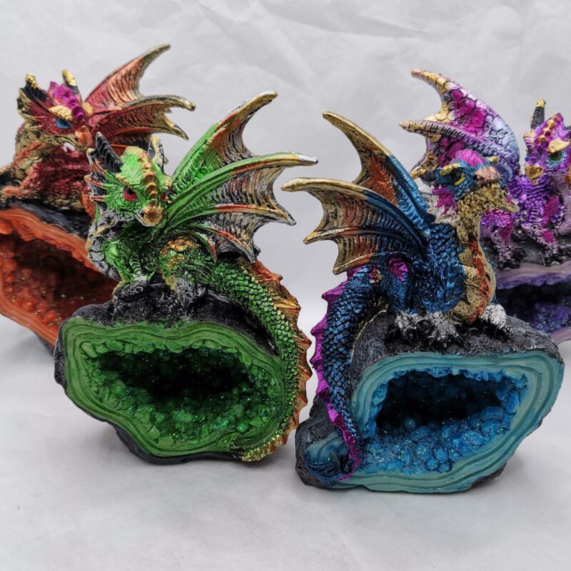 FIGURA DRAGON SOBRE IMITACION GEODA 11 CM
