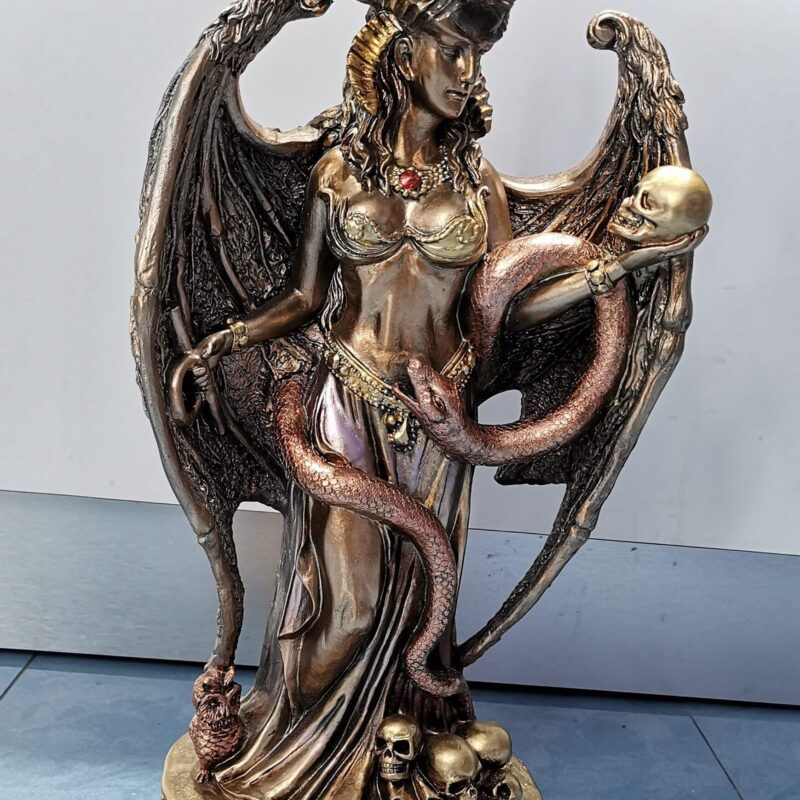 FIGURA LILITH 45 CM