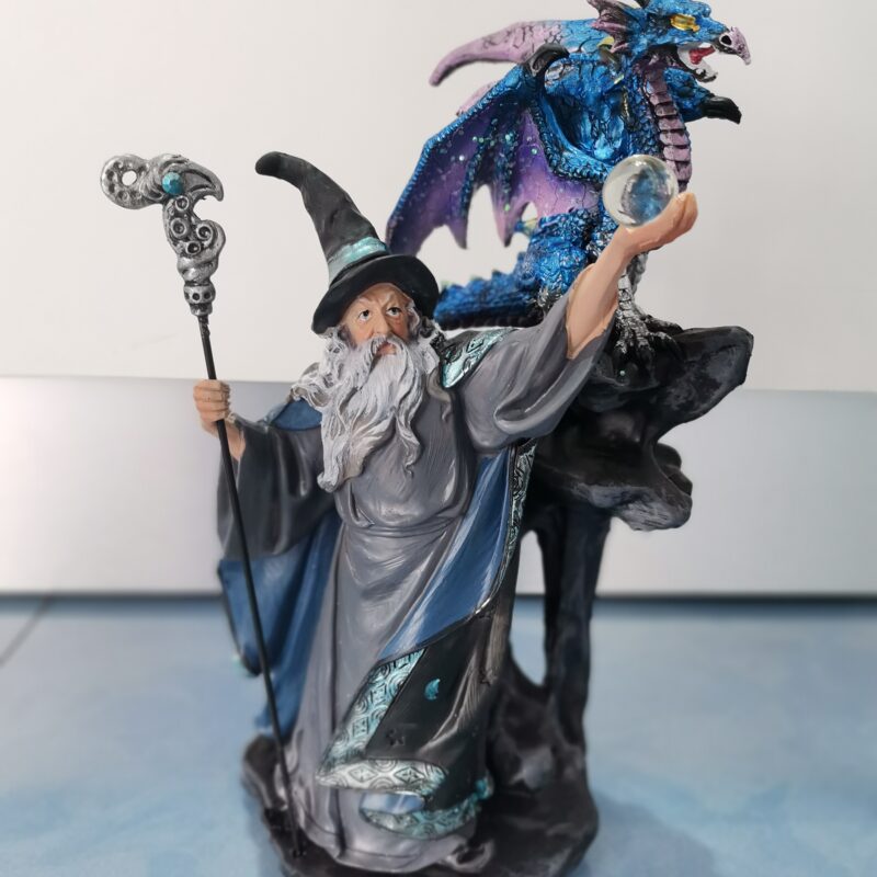 FIGURA MAGO CON DRAGON 25 CM