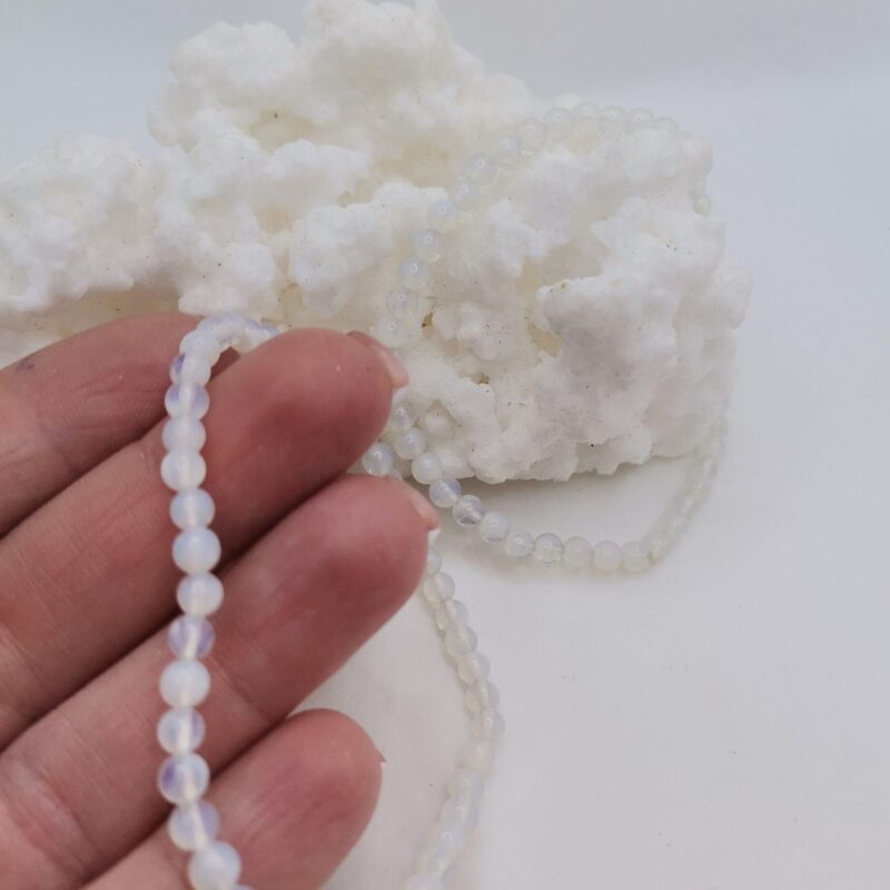 PULSERA MINERAL 4 MM OPALINA