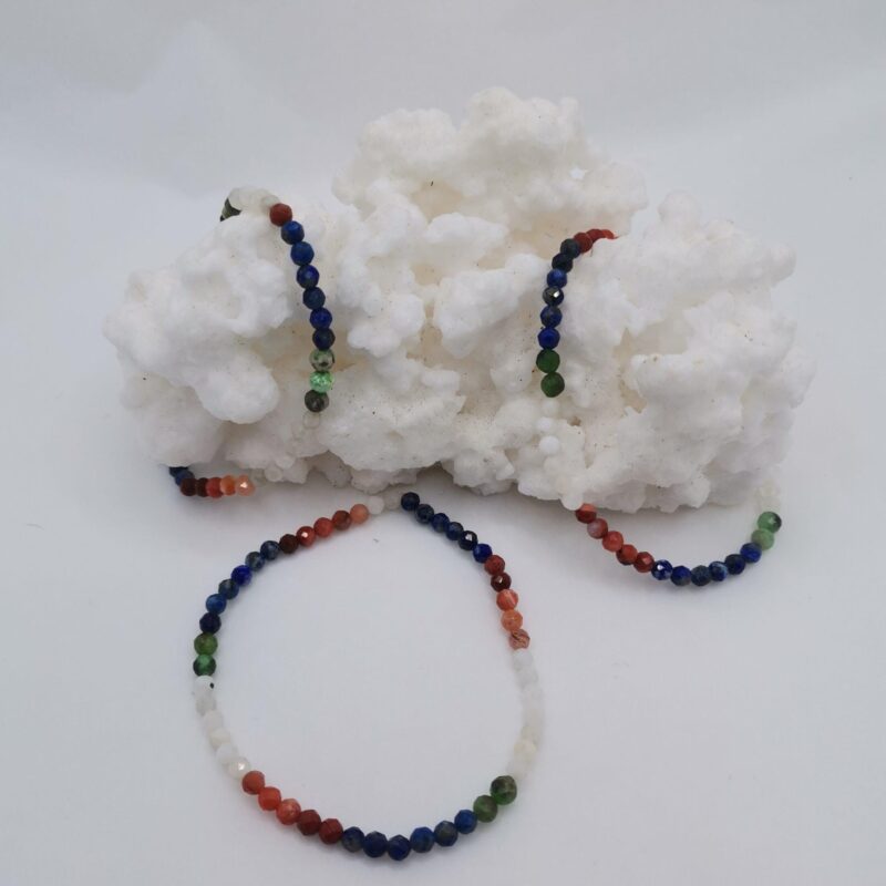 pulsera mineral flateado 4 mm lapislazuli, jaspe rojo y piedra luna