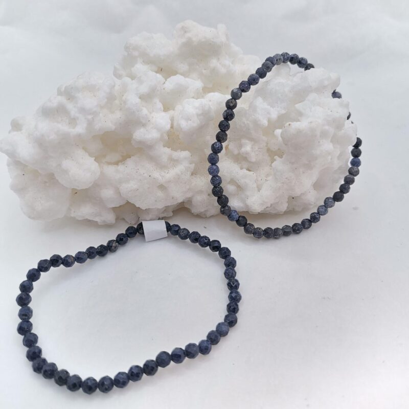 pulsera mineral flateado 4 mm zafiro