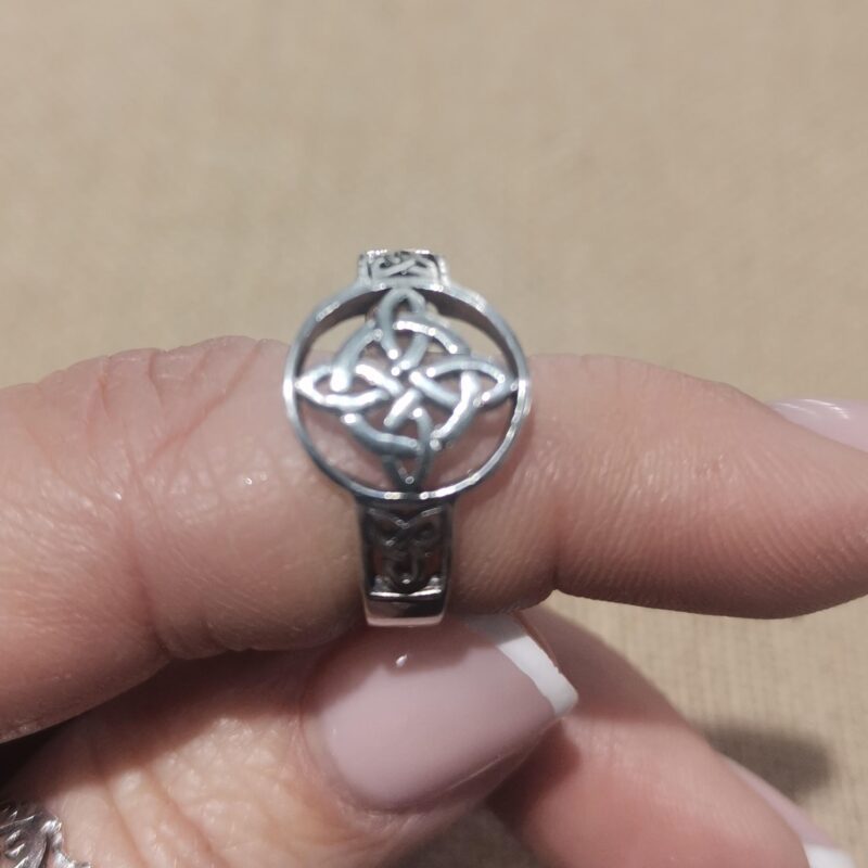 ANILLO PLATA NUDO DE BRUJAS Y TRINQUETA CELTA 40