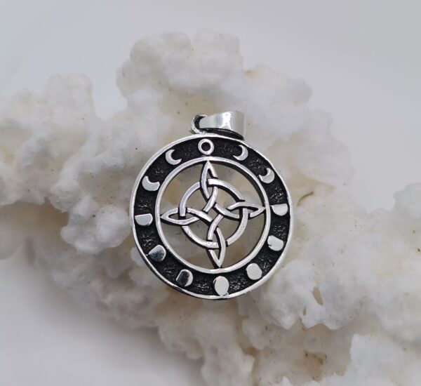 COLGANTE PLATA NUDO DE BRUJAS Y CICLO LUNAR