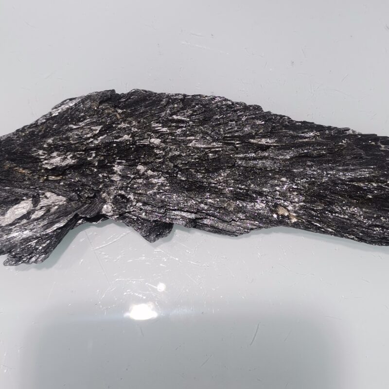 CIANITA NEGRA EN BRUTO 170 GRAMOS