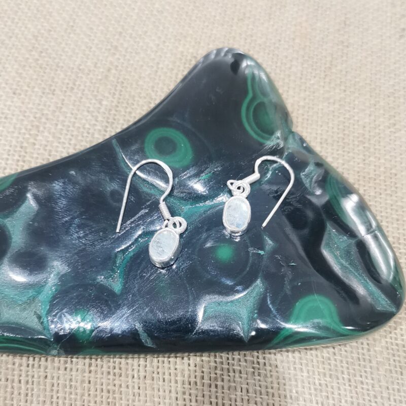 PENDIENTE PLATA OVALADO PIEDRA LUNA 38 106 Y 26