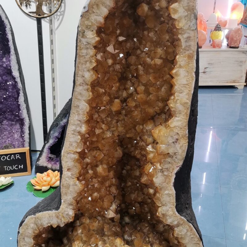 GEODA CITRINO AMARILLO 139 KILOS