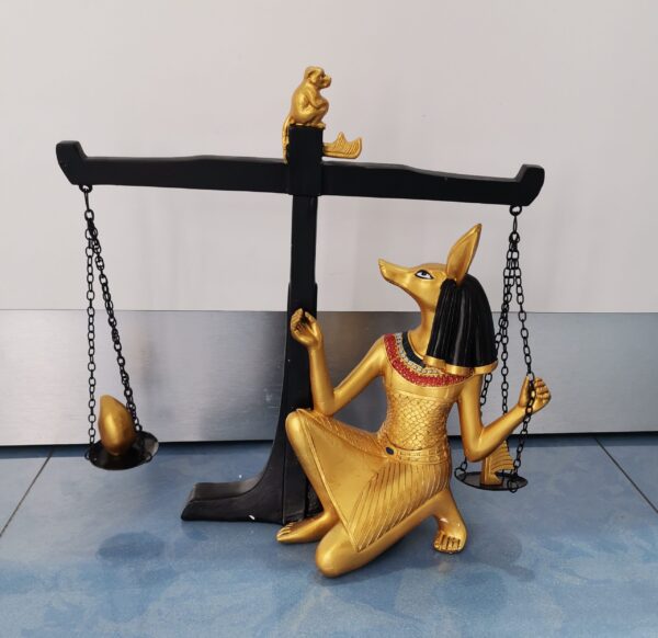 ANUBIS CON BALANZA 25 CM