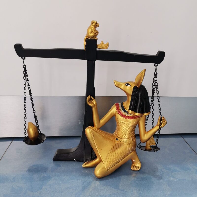ANUBIS CON BALANZA 25 CM