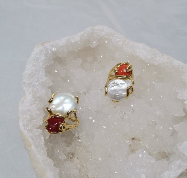 ANILLO PERLA Y CORAL NATURAL PLATA BAÑO ORO