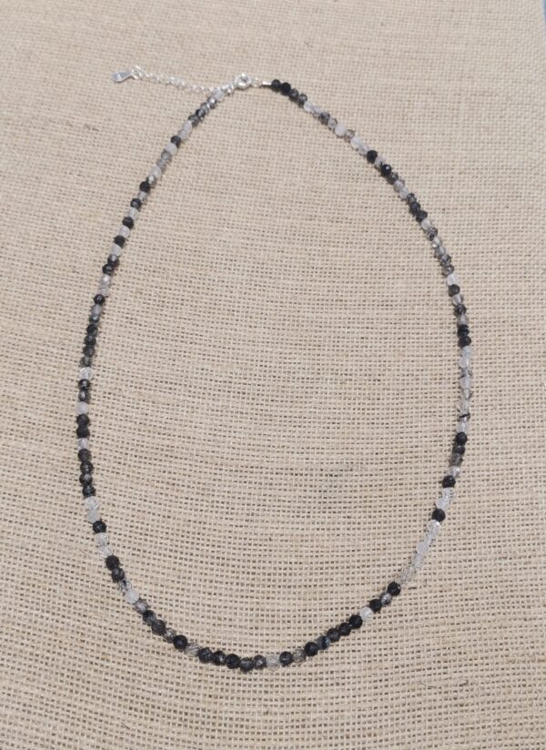 COLLAR CUARZO RUTILADO TURMALINA FLATELADO 4 MM PLATA