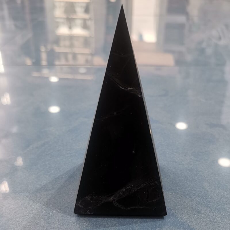 OBELISCO SHUNGIT 236 GRAMOS
