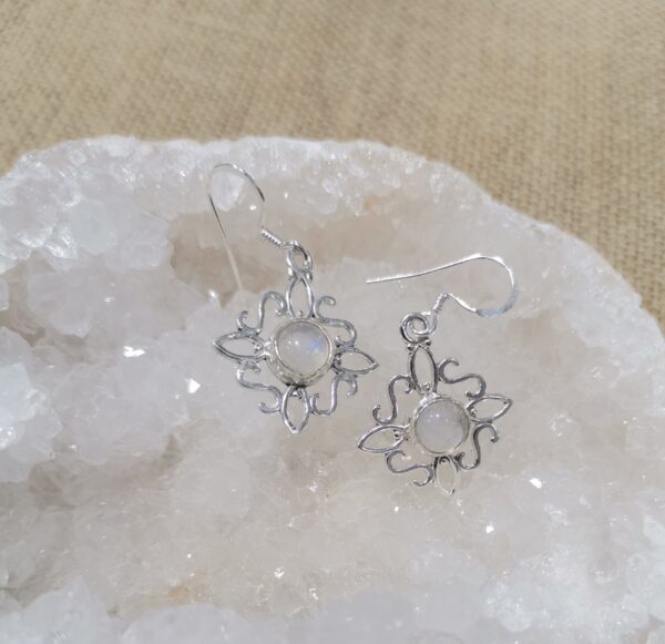 PENDIENTE PLATA PIEDRA LUNA NUDO DE BRUJAS 36