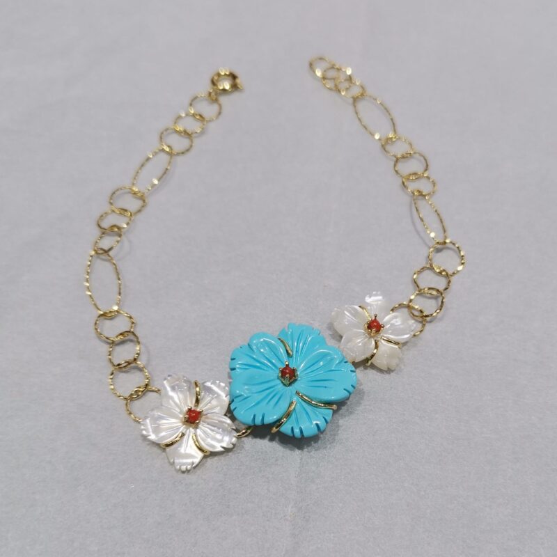 PULSERA FLORES PERLA CORAL Y TURQUESA PLATA BAÑO ORO