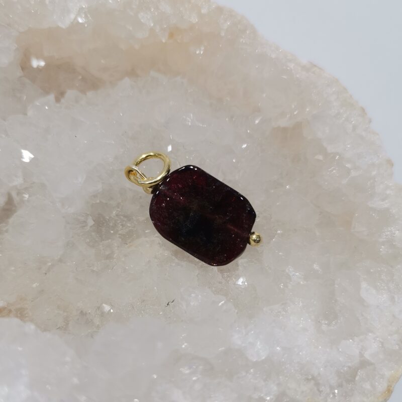 COLGANTE PLATA BAÑO ORO GRANATE