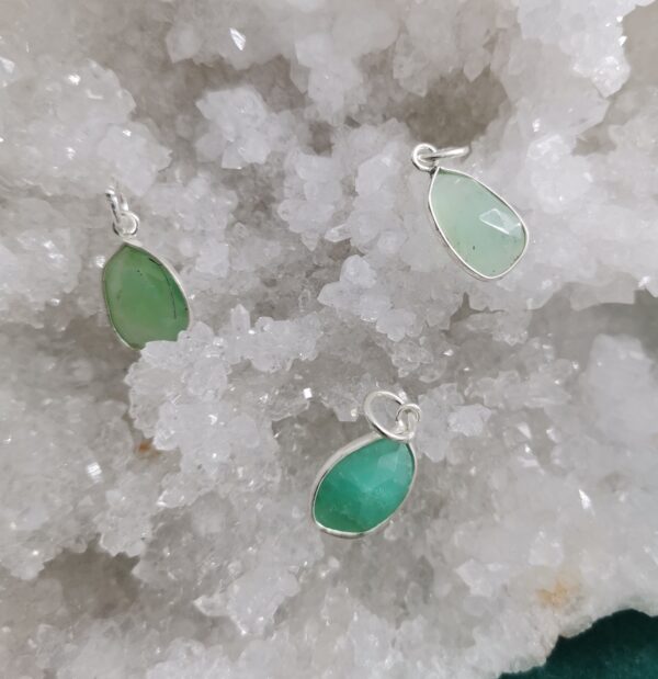 COLGANTE  CRISOPRASA FLATEADA PLATA