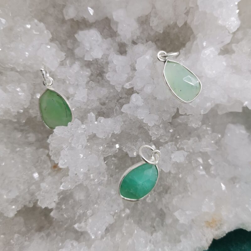 COLGANTE  CRISOPRASA FLATEADA PLATA