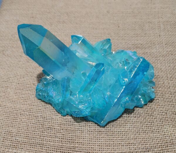 DRUSA PUNTAS CUARZO AQUA AURA 219 GRAMOS