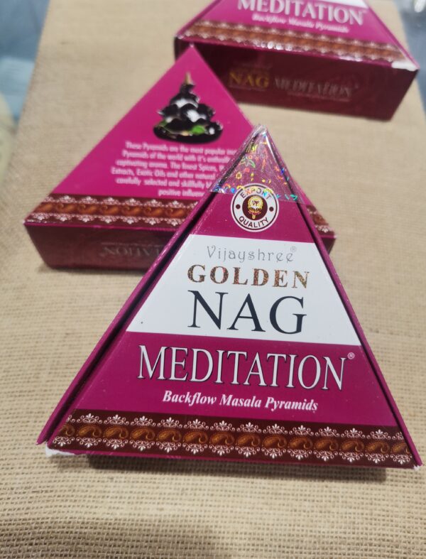 INCIENSO CONO REFLUJO GOLDEN NAG MEDITACION