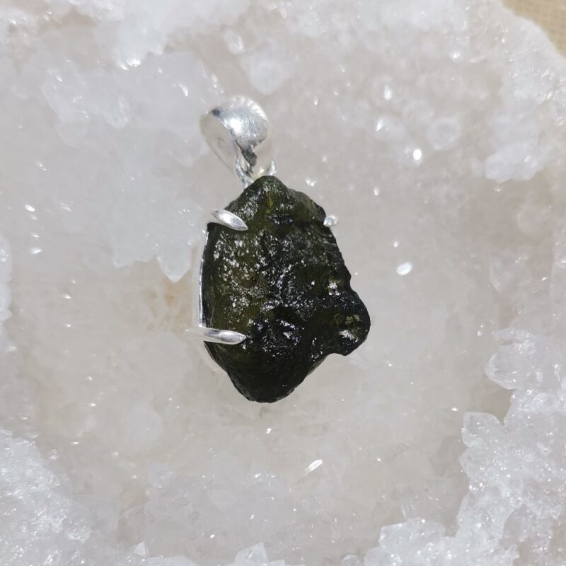 COLGANTE MOLDAVITA Y PLATA 5,9 GRAMOS