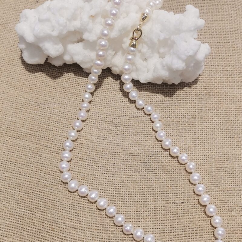 COLLAR PERLA NATURAL 6 MM PLATA BAÑO ORO