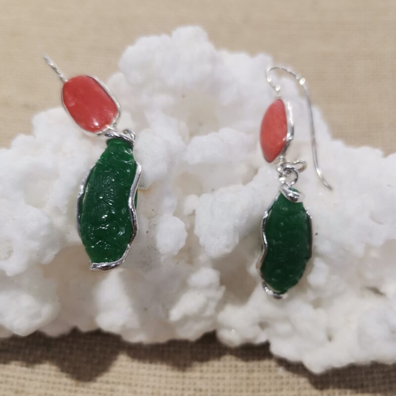 PENDIENTE CORAL ROJO Y JADE GRABADO PLATA